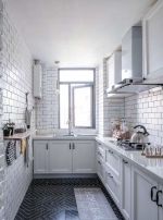 现代北欧风格厨房白色瓷砖装修效果图片