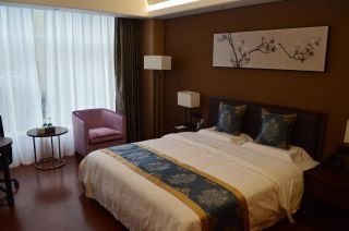 中式高档酒店客房装修效果图片