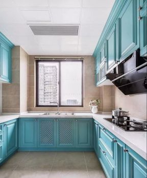 休闲美式风格厨房橱柜门板颜色装修效果图
