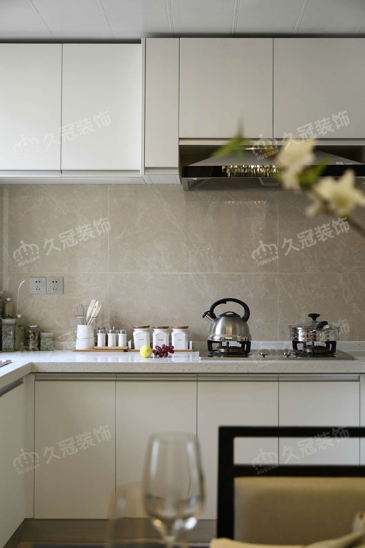 新中式厨房灶台装修效果图