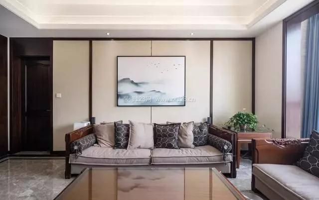 2023客廳簡約中式沙發(fā)裝修圖片