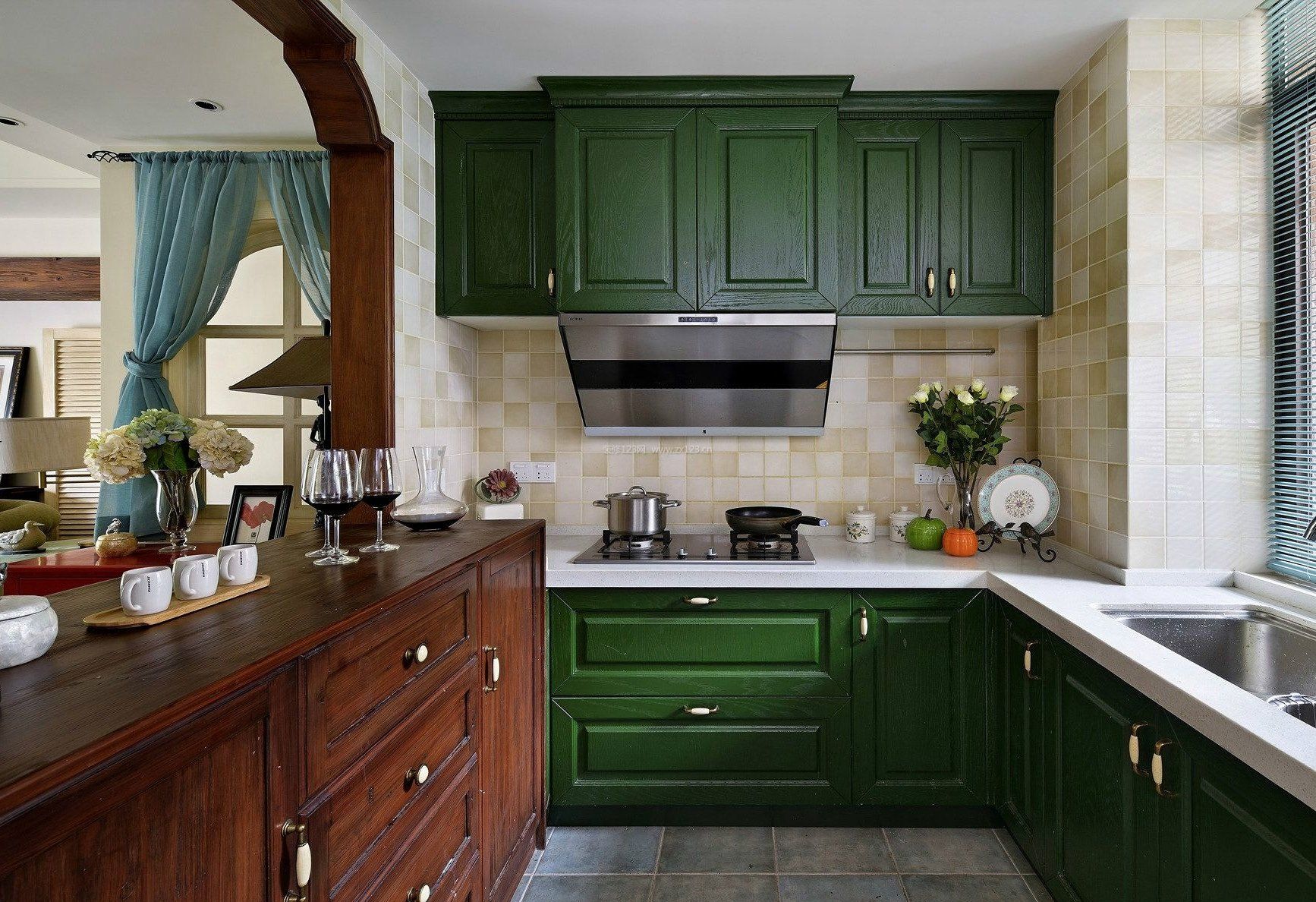 L型整体厨房实木橱柜颜色搭配效果图
