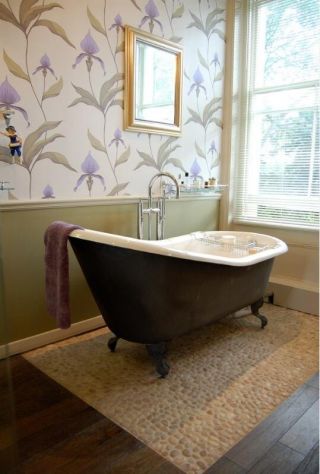 美式浴室墙面壁纸设计图片