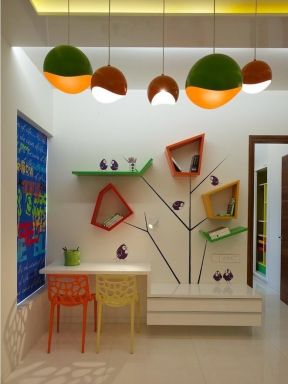 儿童小书房创意背景墙组合家具图片