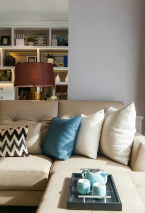 2023惬意简欧式客厅真皮沙发装修效果图片