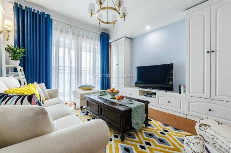 小清新美式风格客厅室内蓝色窗帘装饰设计图