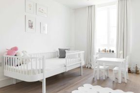 白色北欧风格 5平米儿童房间装修