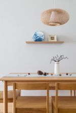 2023北欧风格餐厅实木餐桌设计图片