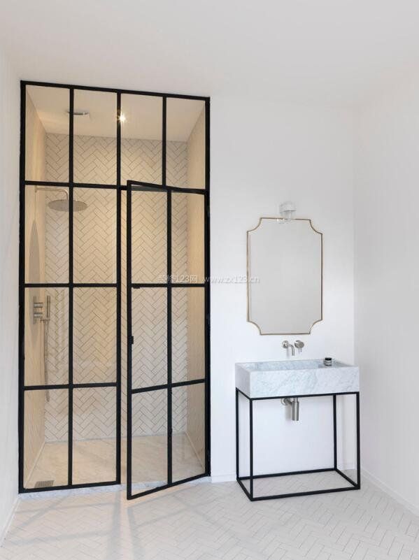 2018北欧风格家庭洗手间玻璃门设计图