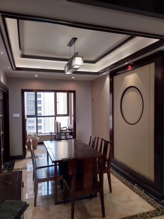 2023新中式风格餐厅实木餐桌椅装修效果图片