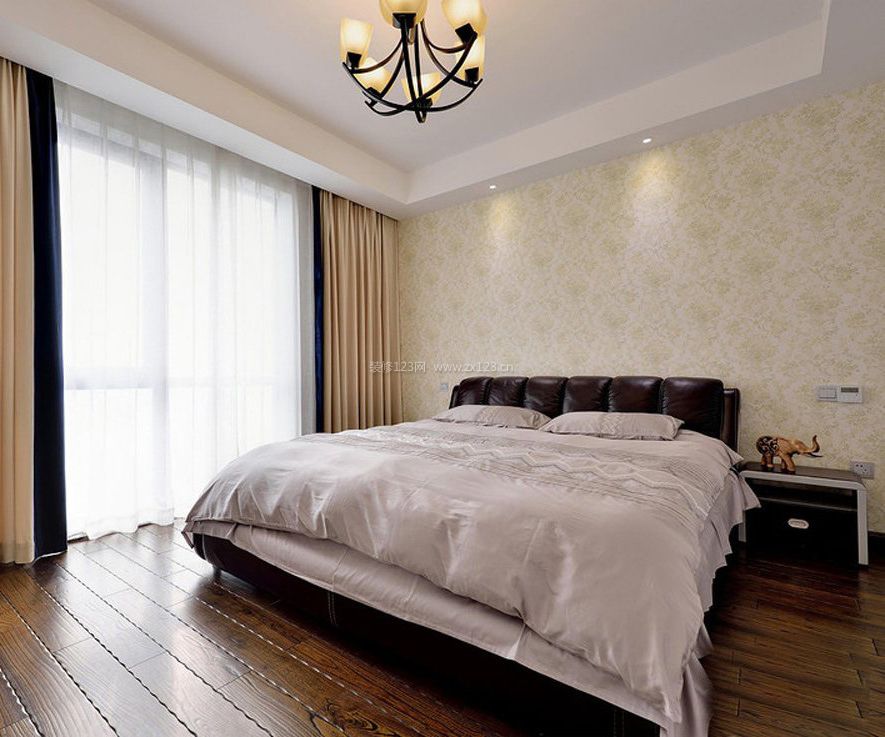 150平米美式卧室木地板装修设计
