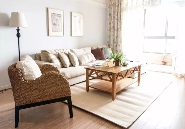 北欧风格三居室客厅沙发装修图片