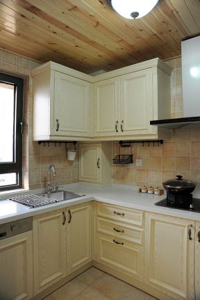 地中海别墅厨房灶台装修图片