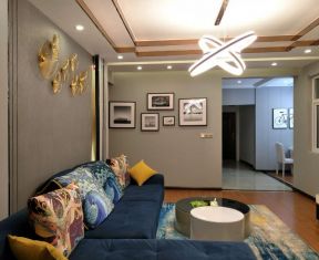 2020灰色客厅沙发背景效果图 2020现代超小客厅装修效果图 