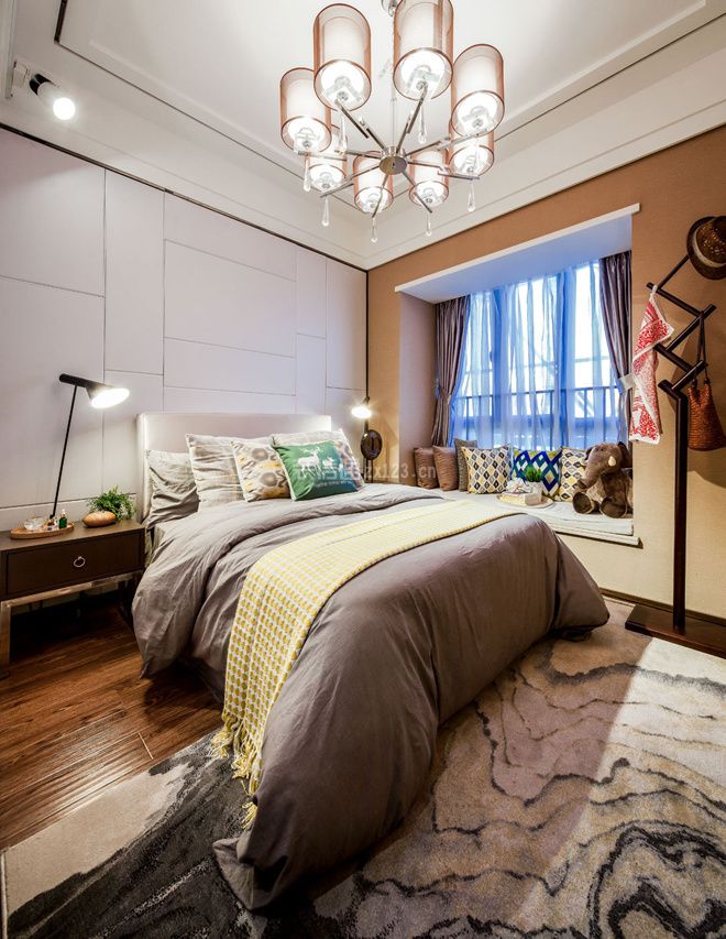 华强城90平米两居室现代简约风格装修卧室效果图
