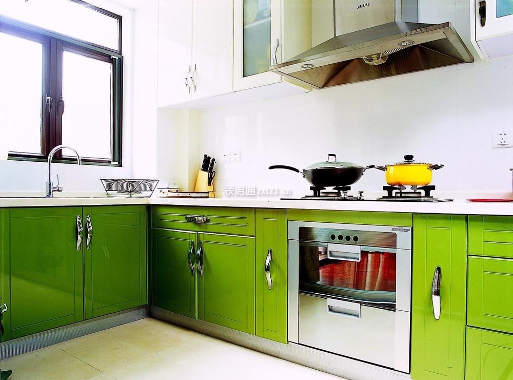 时尚家装厨房果绿色橱柜设计图片