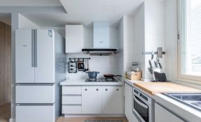  2020白色厨房橱柜图 2020家居白色厨房装修效果图 2020小户型白色厨房装修图