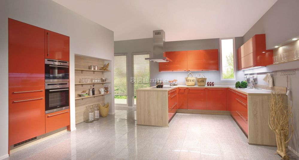 2023宜家风格厨房U型橘色板式橱柜图片