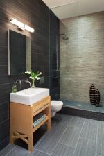 超小浴室卫生间瓷砖黑色装修效果图