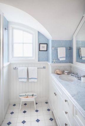 超小浴室欧式风格装潢装修效果图