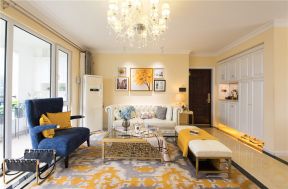 典雅花园欧式106平三居室沙发装修案例
