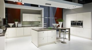 2023现代风格厨房板式橱柜台面设计效果图片