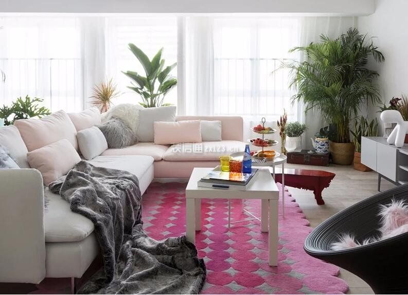 公寓式住宅客厅布艺沙发装饰设计图片