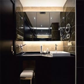 现代简约风格黑色洗手间装修设计图片
