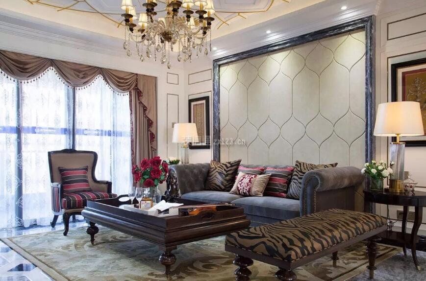 法式家居客厅沙发背景墙装修效果图片