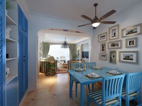 地中海风格餐厅蓝色餐桌椅摆放效果图