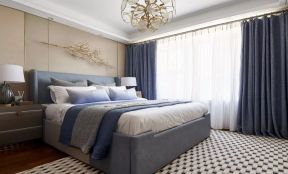 现代中式风格卧室蓝色窗帘装修设计图片