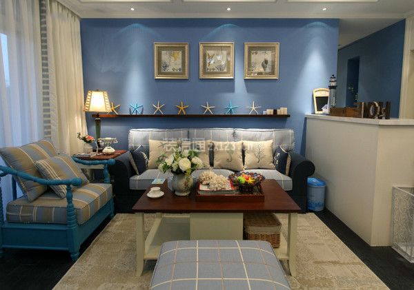 世茂香槟湖地中海107平三居室客厅装修案例
