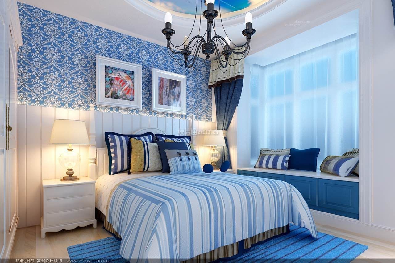 家庭卧室蓝色花纹壁纸装修效果图