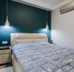 小户型两房卧室蓝色背景墙装修设计图片