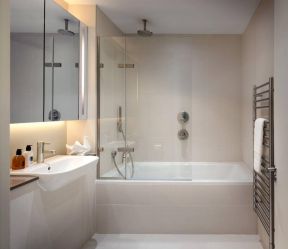 高档浴室不锈钢毛巾架设计图片