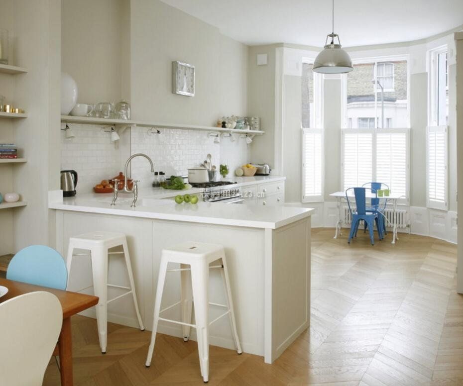 白色欧式家装厨房吧台设计图片