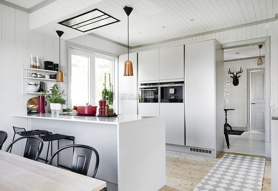 北欧风格开放式厨房布局装修设计图片