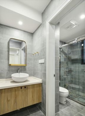 北欧风格卫浴间装修设计图片