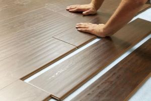 新铺的地板纸有甲醛吗