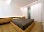 极简主义卧室地台床设计实景图片