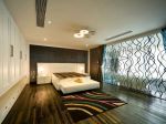 1000平现代风格别墅卧室创意玻璃墙面设计