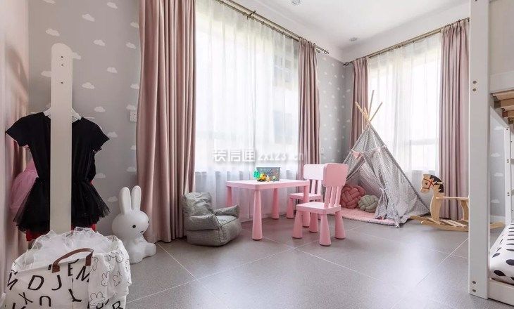 2023粉色系儿童房间休闲区布置图片