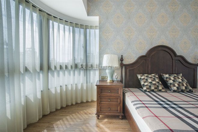 混搭123平米三居室卧室窗帘搭配设计图片
