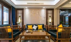 新中式风格149平米三居客厅实木家具摆设图片