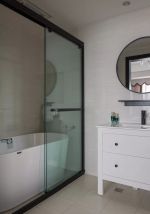 简约北欧风格86平米三居室卫生间玻璃隔断设计图片