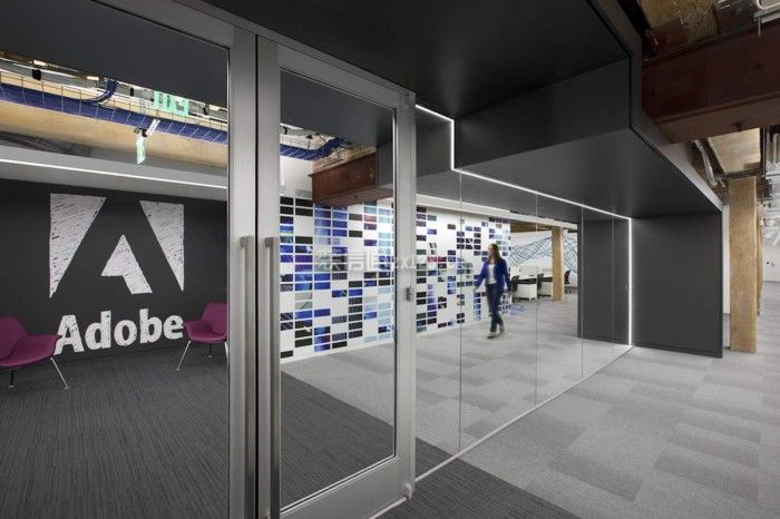 现代风格2000平米办公室走廊设计图片