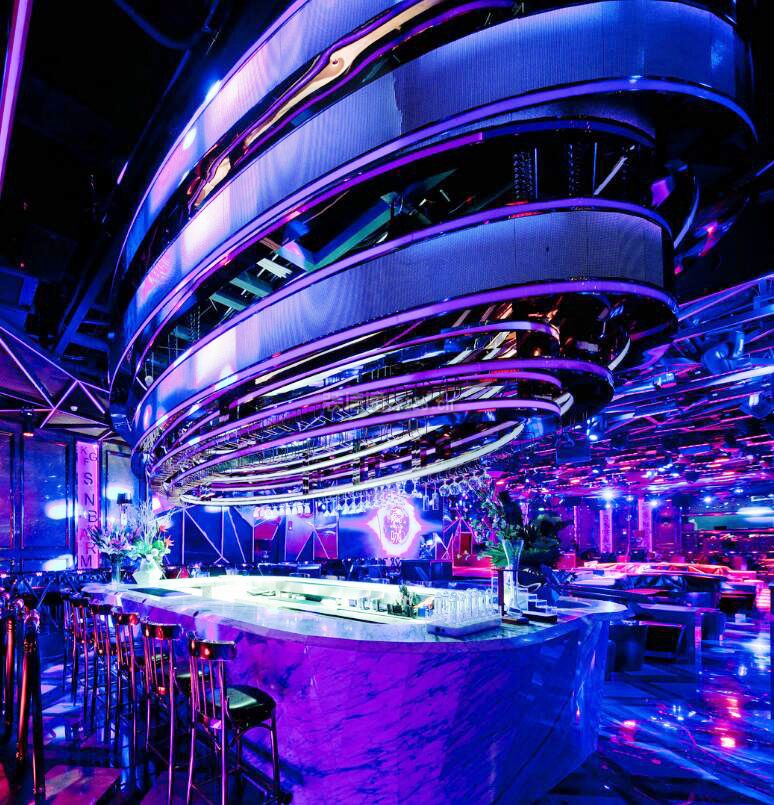 大型酒吧室内灯光设计效果图片