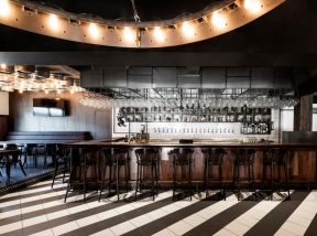 大型酒吧室内黑白地砖设计装饰效果图