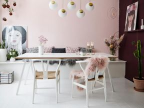 温馨饭厅粉色背景墙装修效果图欣赏