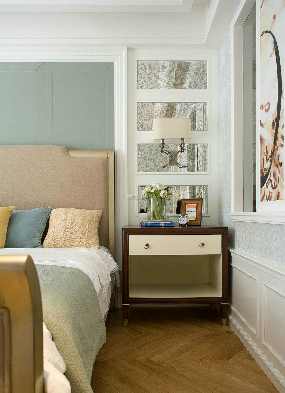 简约欧式风格100平二居卧室床头柜设计图片